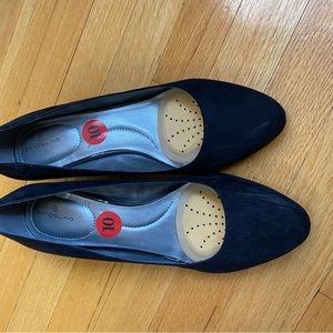 Bandolino black pump size 10 M